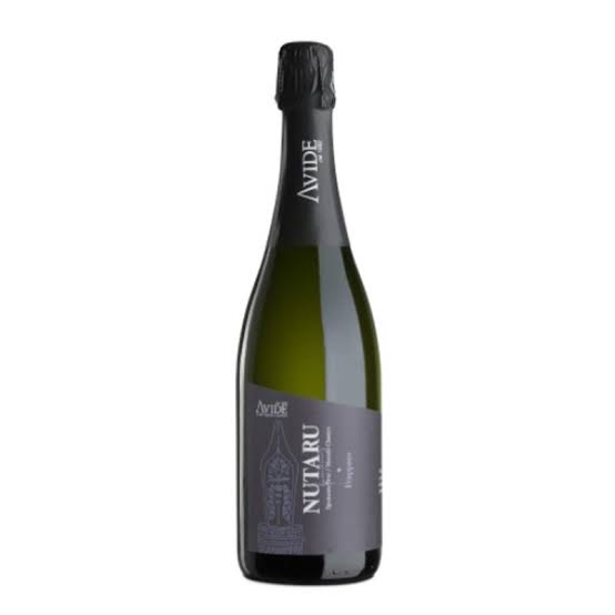 Nutaru Metodo Classico Brut NV, Avide ( Italian Champagne) - The Simple Wine
